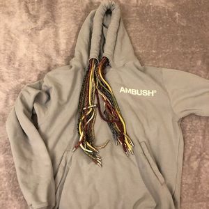 Ambush swearter size L